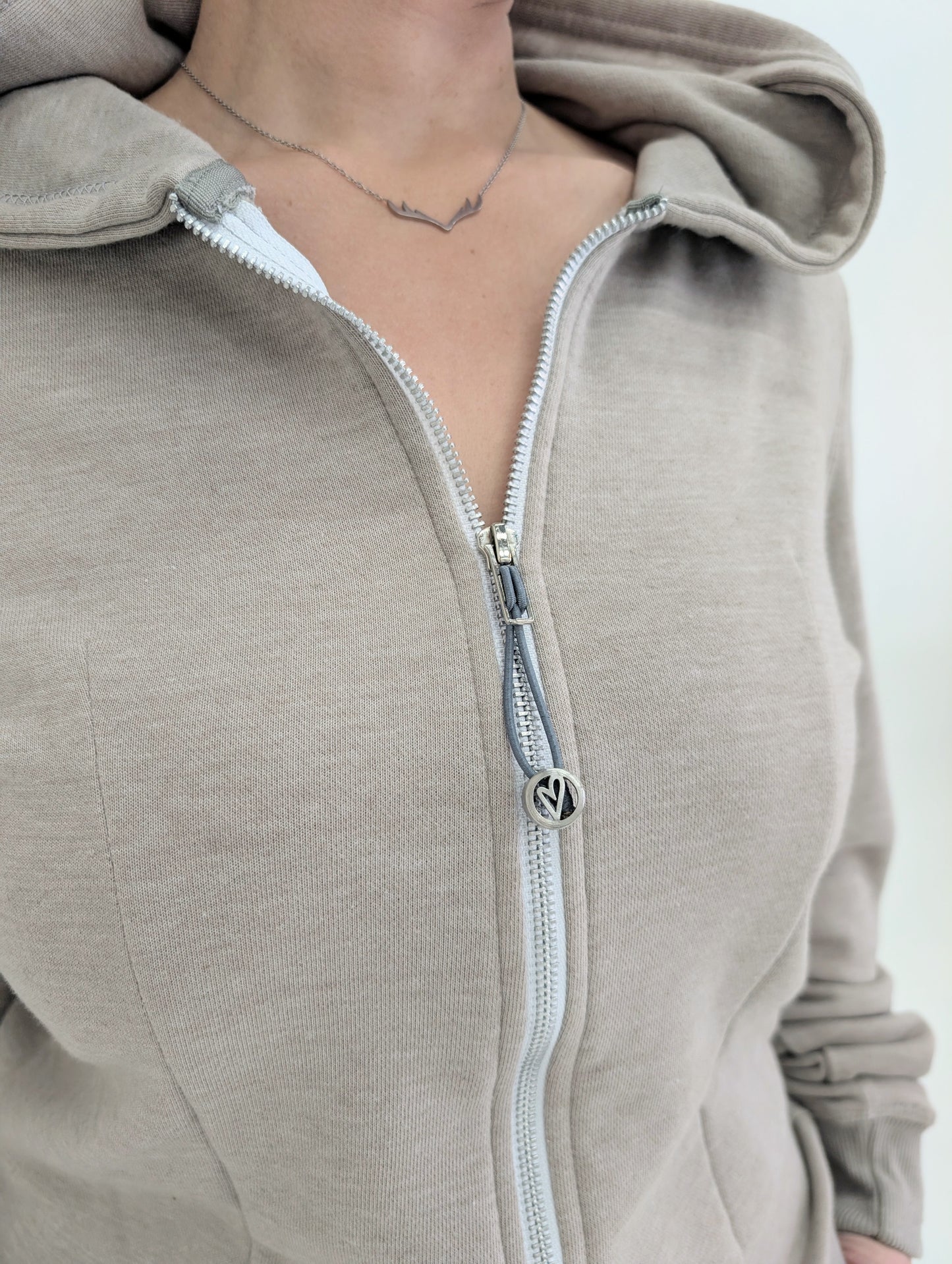 
                  
                    SET CONFY LOVE (Black)
                  
                